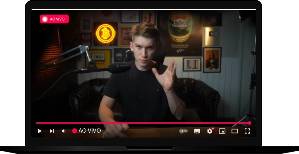 Erick ao vivo em uma live com a comunidade RCC